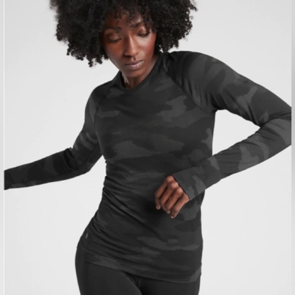 ATHLETA Speedlight Camo Long Sleeve - black camo